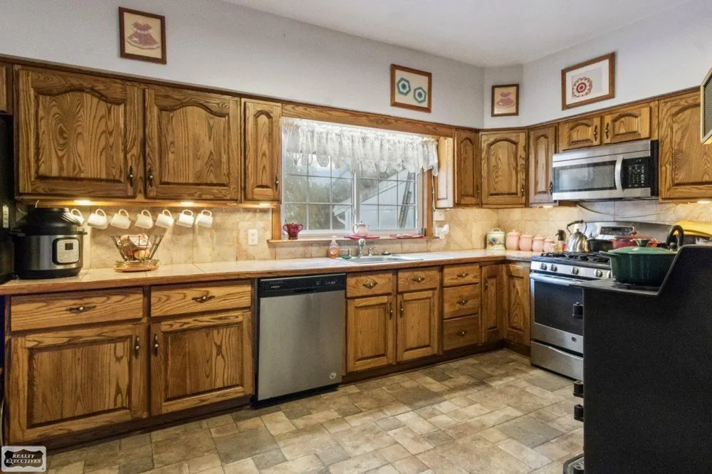 5405 S Lakeshore Road Sherman Township, MI 48441