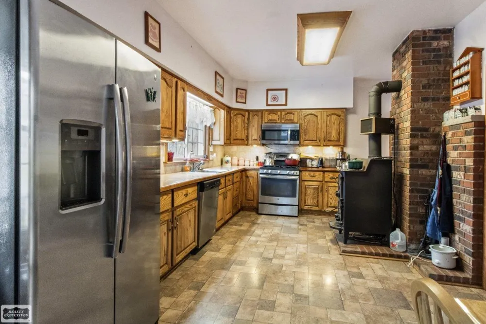 5405 S Lakeshore Road Sherman Township, MI 48441