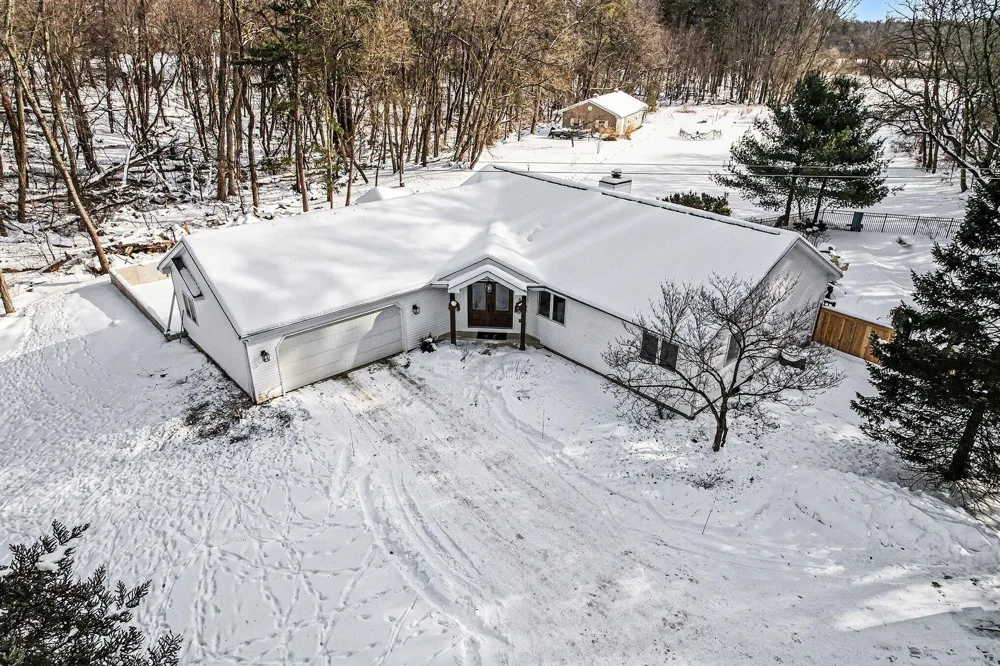 8856 42nd Street Ross Township, MI 49012