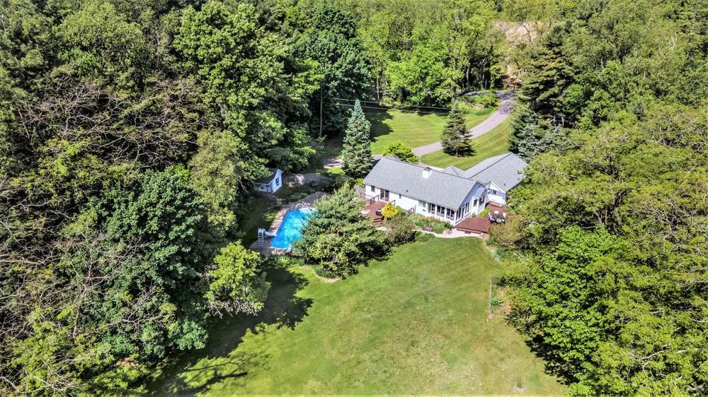 8856 42nd Street Ross Township, MI 49012