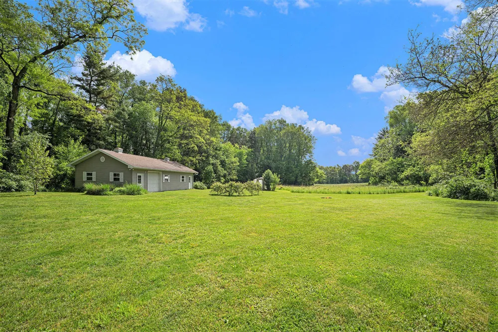 8856 42nd Street Ross Township, MI 49012