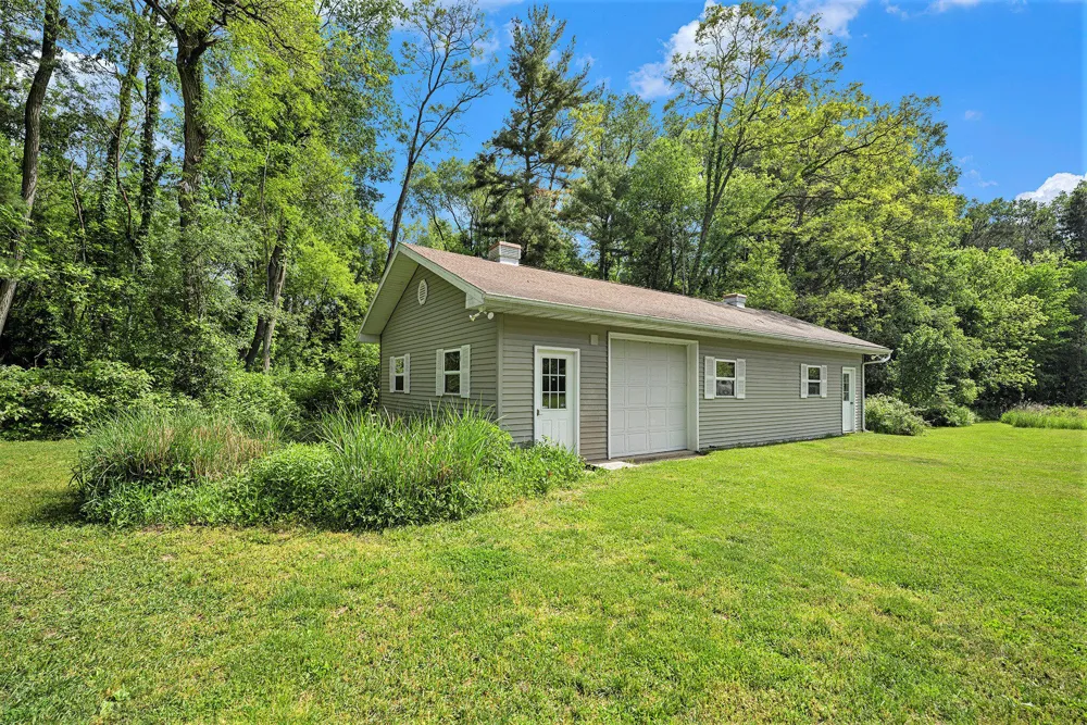 8856 42nd Street Ross Township, MI 49012
