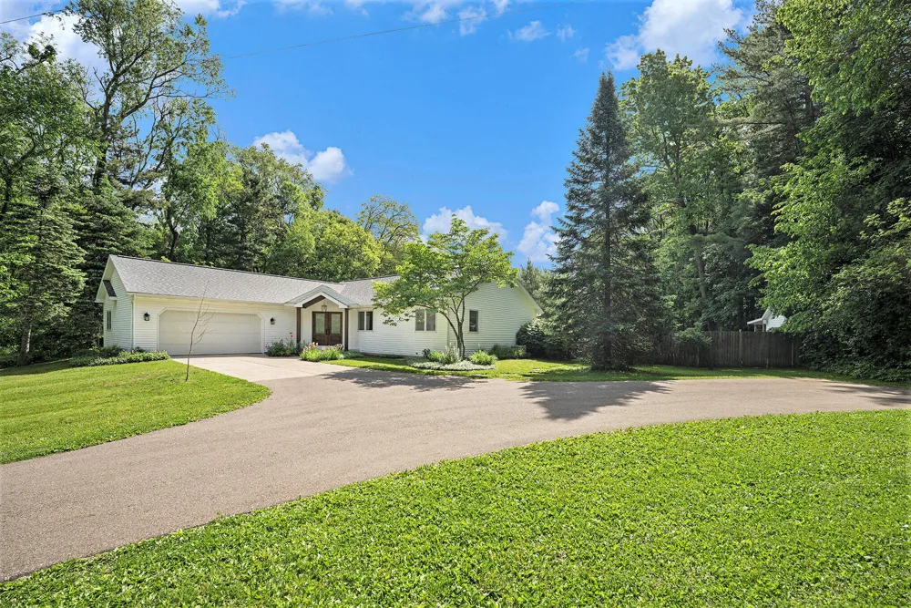 8856 42nd Street Ross Township, MI 49012