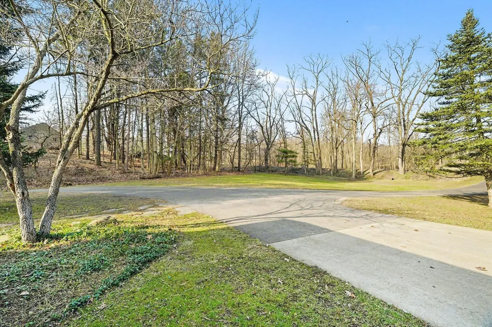 8856 42nd Street Ross Township, MI 49012