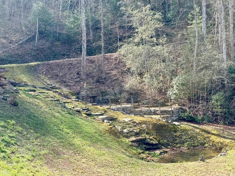 Lost Indian Trail Whittier, NC 28789