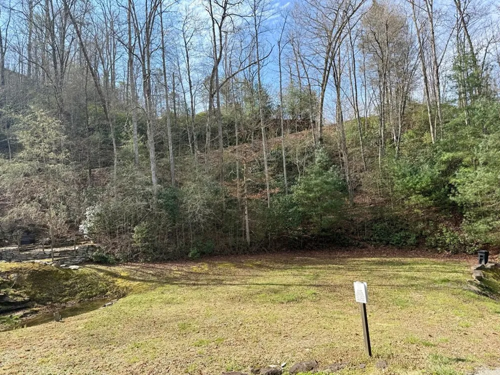 Lost Indian Trail Whittier, NC 28789