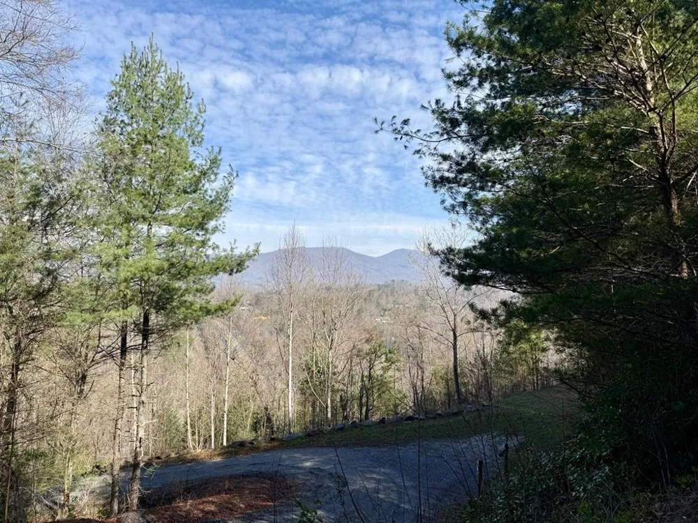 Lost Indian Trail Whittier, NC 28789