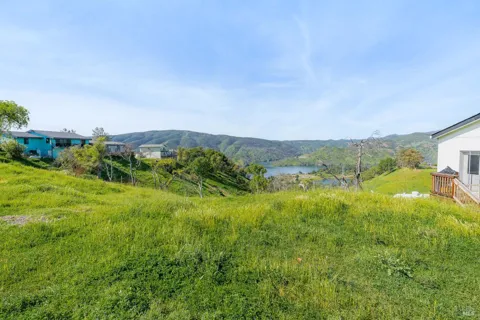 1085 Rimrock Drive