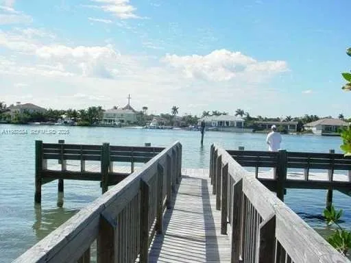 19670 Beach Rd #B323 Tequesta, FL 33469