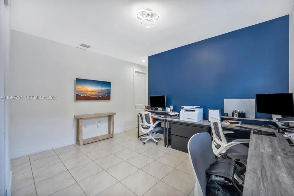 4346 NW 81st Ave Doral, FL 33166