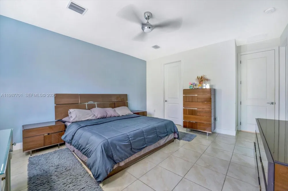 4346 NW 81st Ave Doral, FL 33166