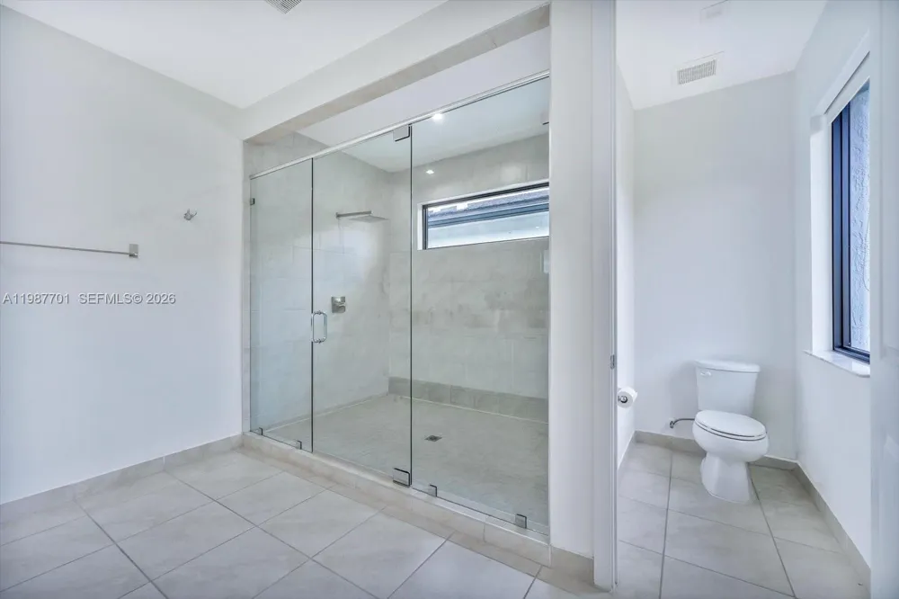 4346 NW 81st Ave Doral, FL 33166