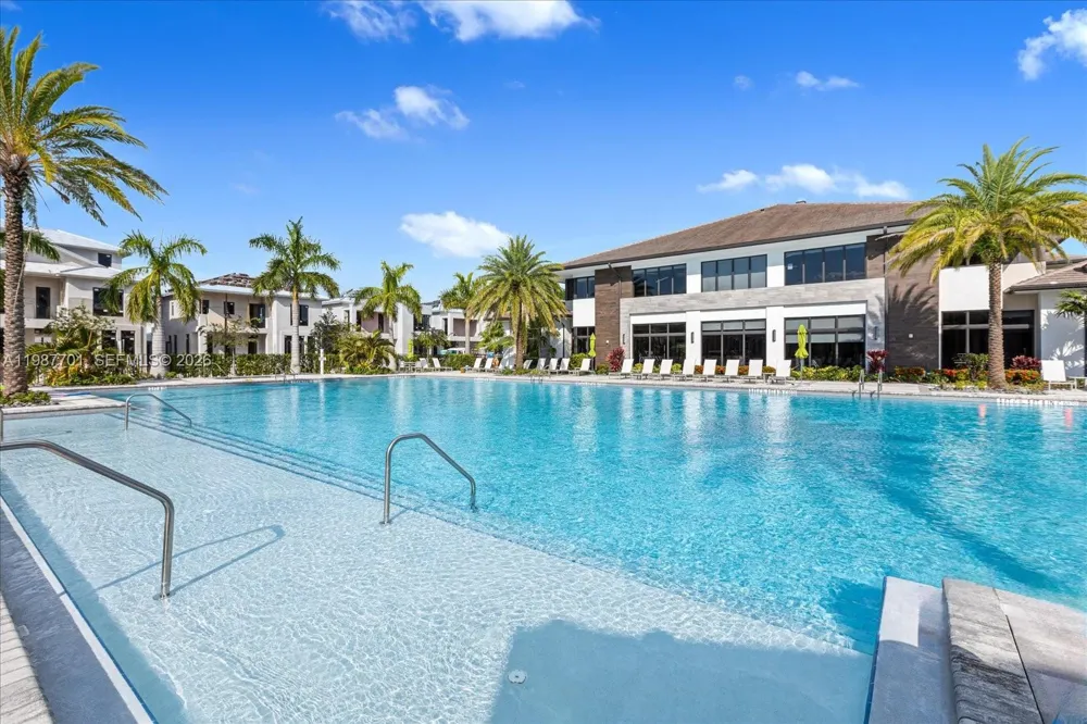 4346 NW 81st Ave Doral, FL 33166