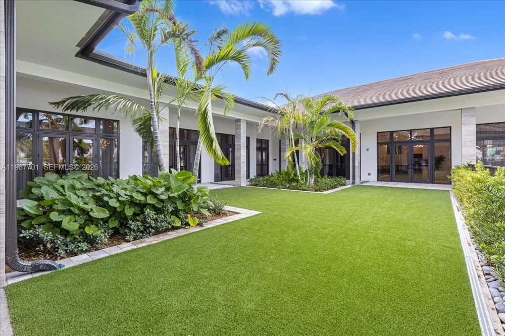4346 NW 81st Ave Doral, FL 33166