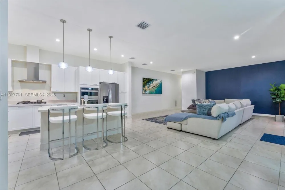 4346 NW 81st Ave Doral, FL 33166