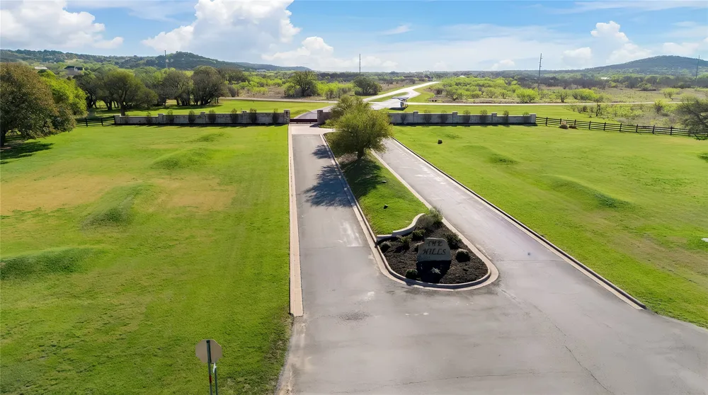 1620 Canyon Wren Loop Graford, TX 76449
