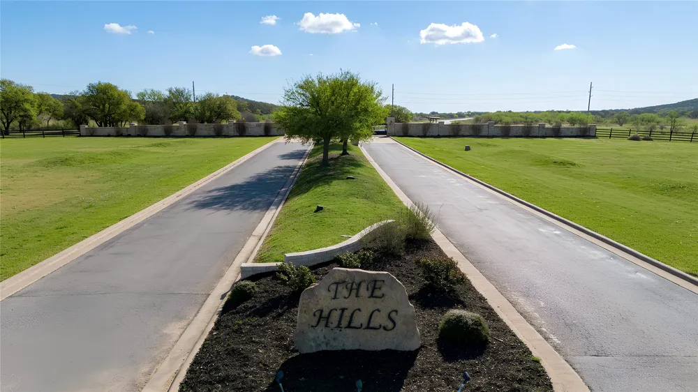 1620 Canyon Wren Loop Graford, TX 76449