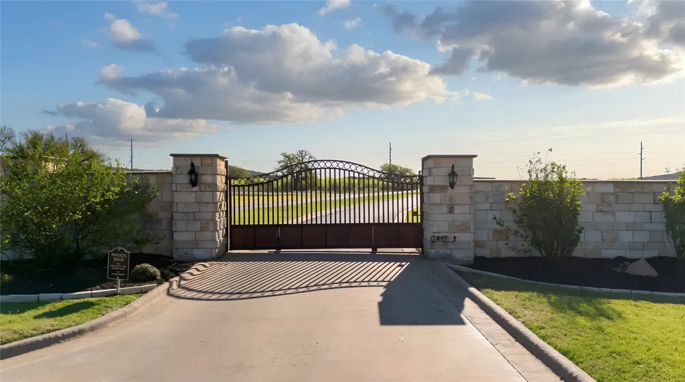 1620 Canyon Wren Loop Graford, TX 76449