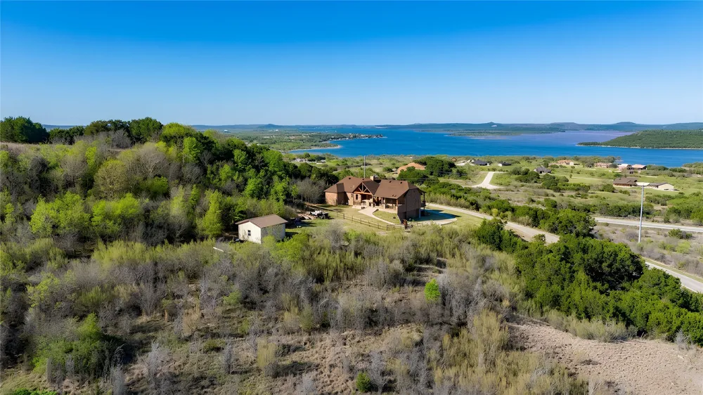 1620 Canyon Wren Loop Graford, TX 76449