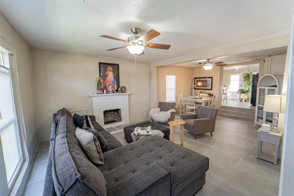 903 W Wheeler Street Breckenridge, TX 76424