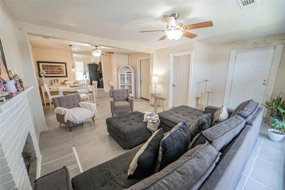 903 W Wheeler Street Breckenridge, TX 76424