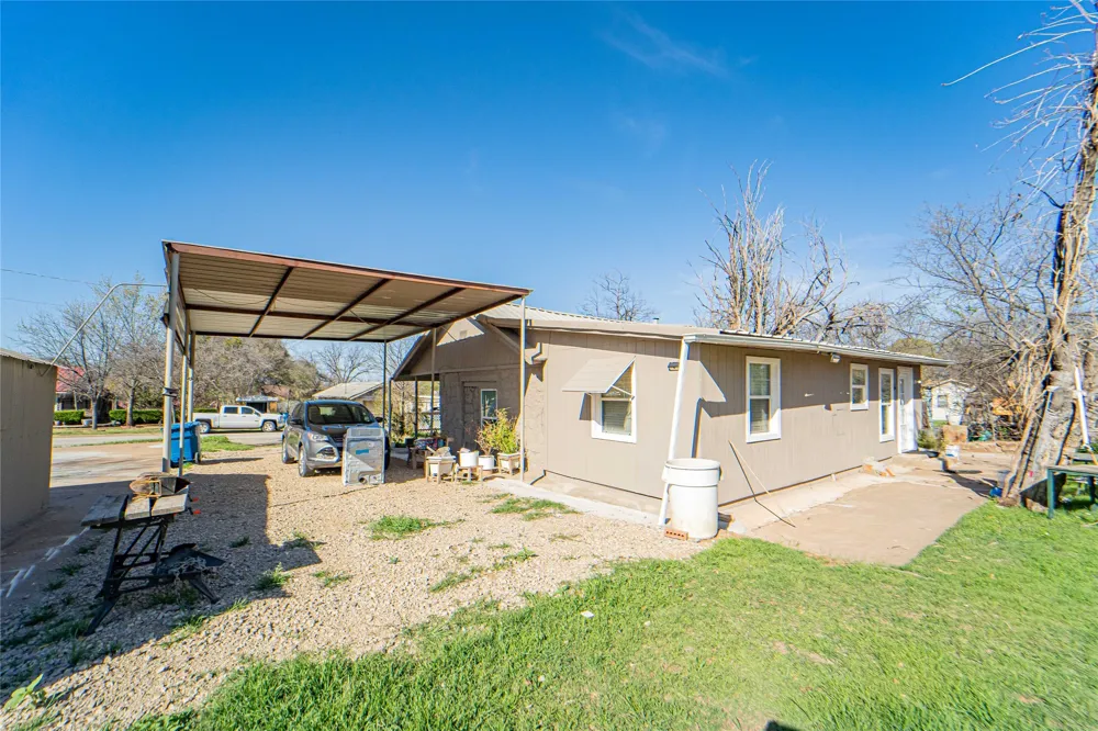 903 W Wheeler Street Breckenridge, TX 76424