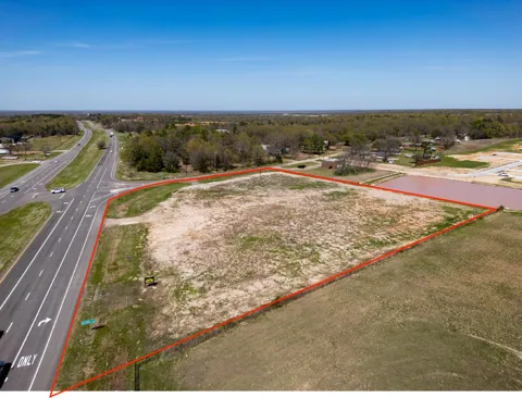 10670 US Highway 271
