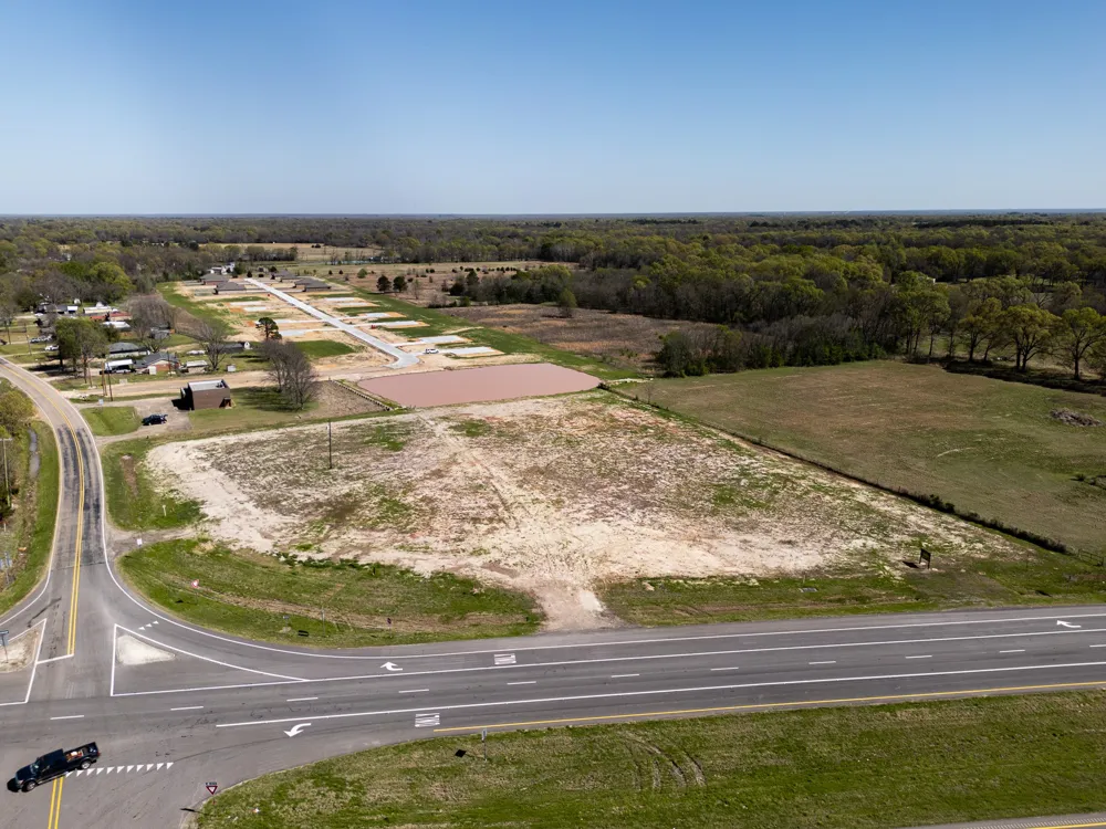 10670 US Highway 271 Powderly, TX 75473