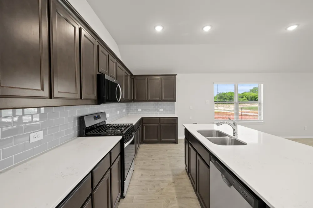 2833 Hay Lane Midlothian, TX 76065