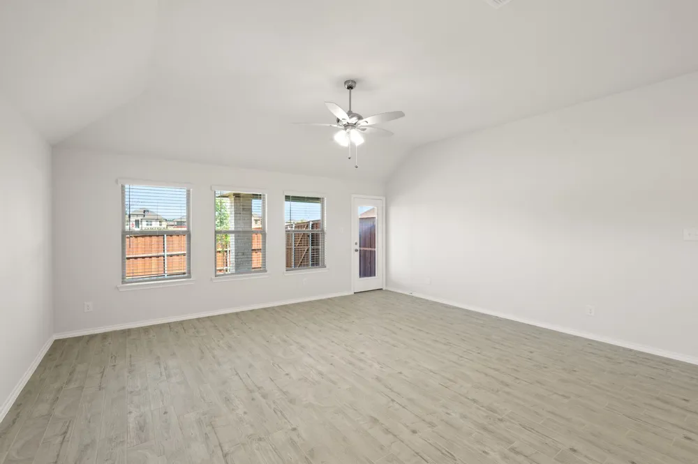2833 Hay Lane Midlothian, TX 76065