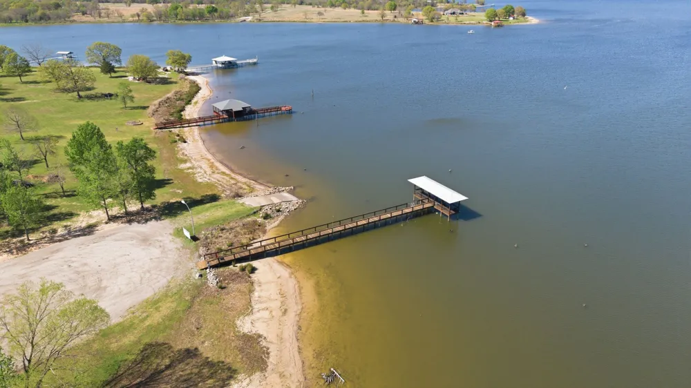 619 County Road 3350 Emory, TX 75440