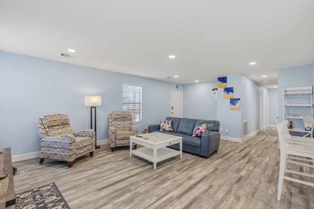 619 County Road 3350 Emory, TX 75440