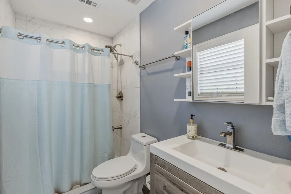 619 County Road 3350 Emory, TX 75440