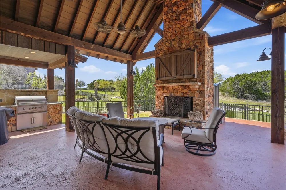 1080 Cascade Lane Graford, TX 76449