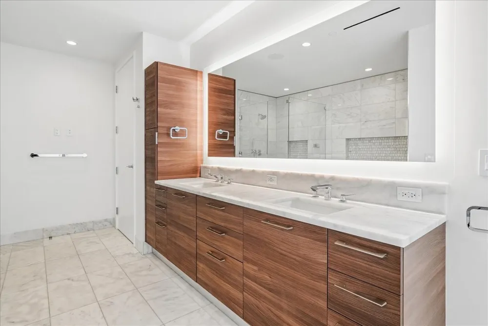 7901 Windrose Avenue #1701 Plano, TX 75024