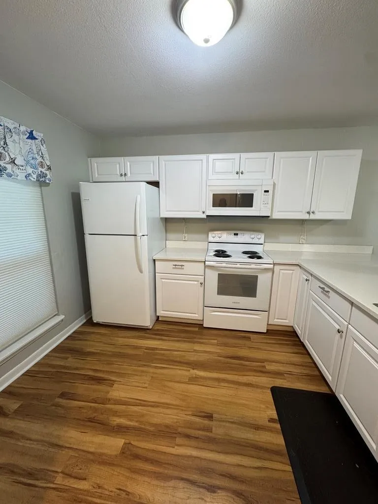 302 St. Andrews #A-102 Rockport, TX 78382