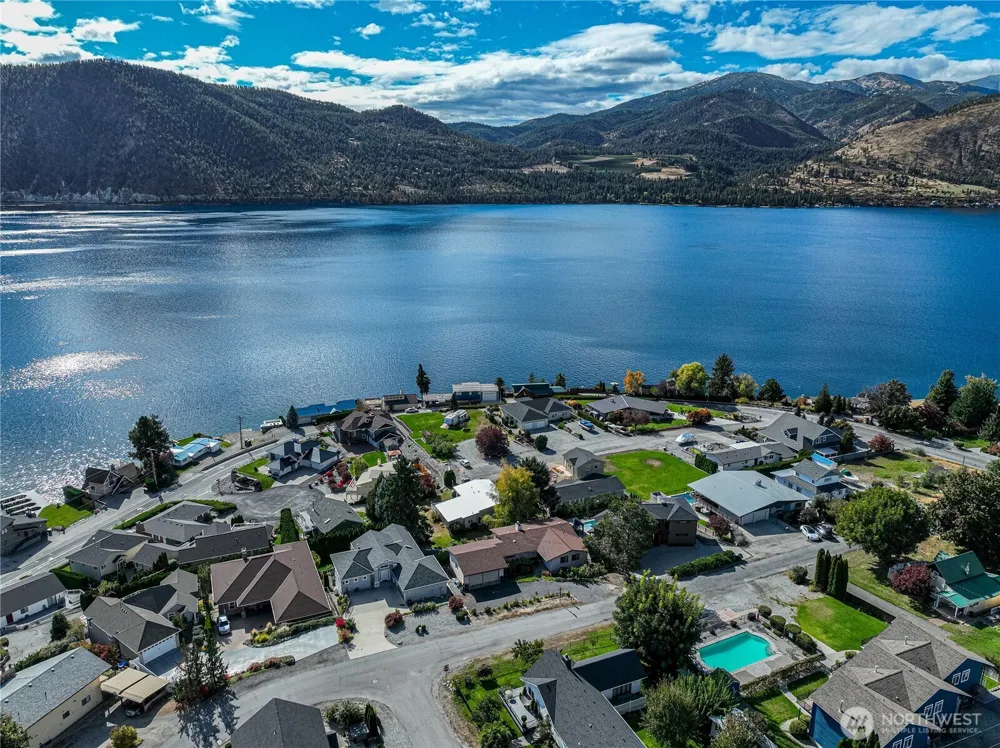 744 Wapato Way ##C Manson, WA 98831