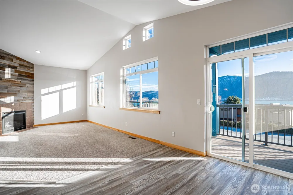 744 Wapato Way #A Manson, WA 98831