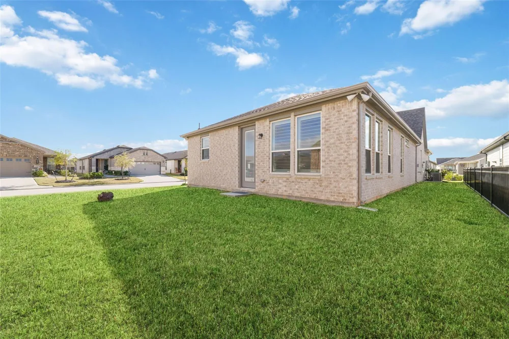 14435 Garden Grove Court Willis, TX 77318