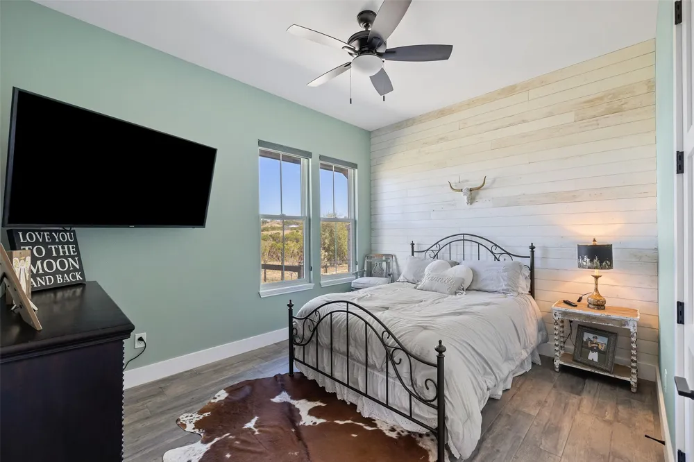 2105 Legacy Hills Drive Johnson City, TX 78636