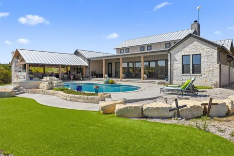 2105 Legacy Hills Drive