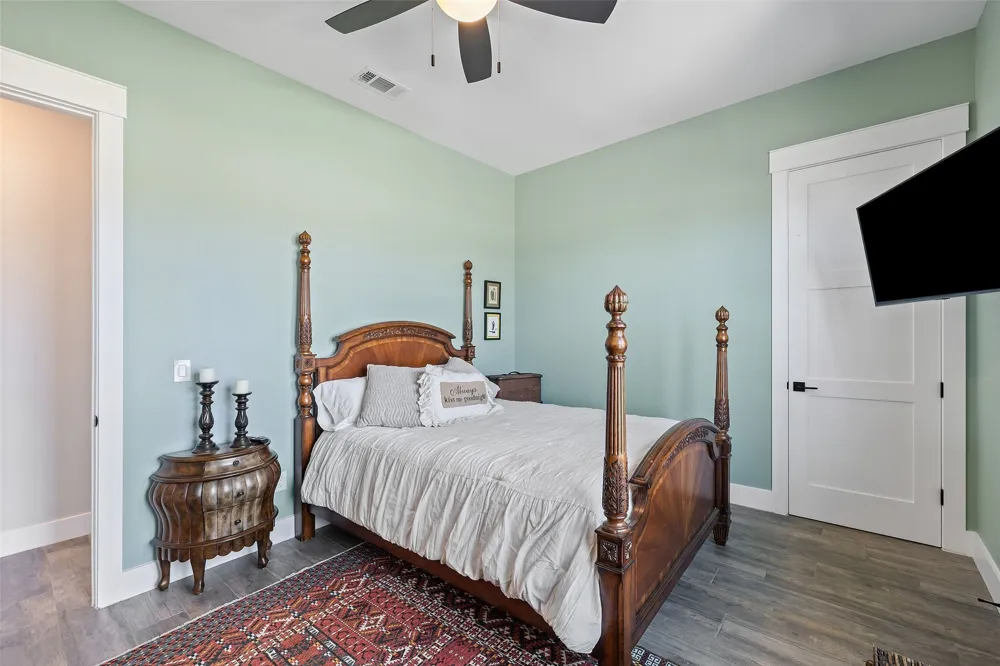 2105 Legacy Hills Drive Johnson City, TX 78636