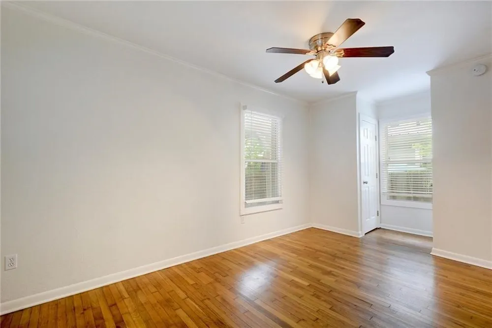 1110 W 22nd Street #13 Austin, TX 78705