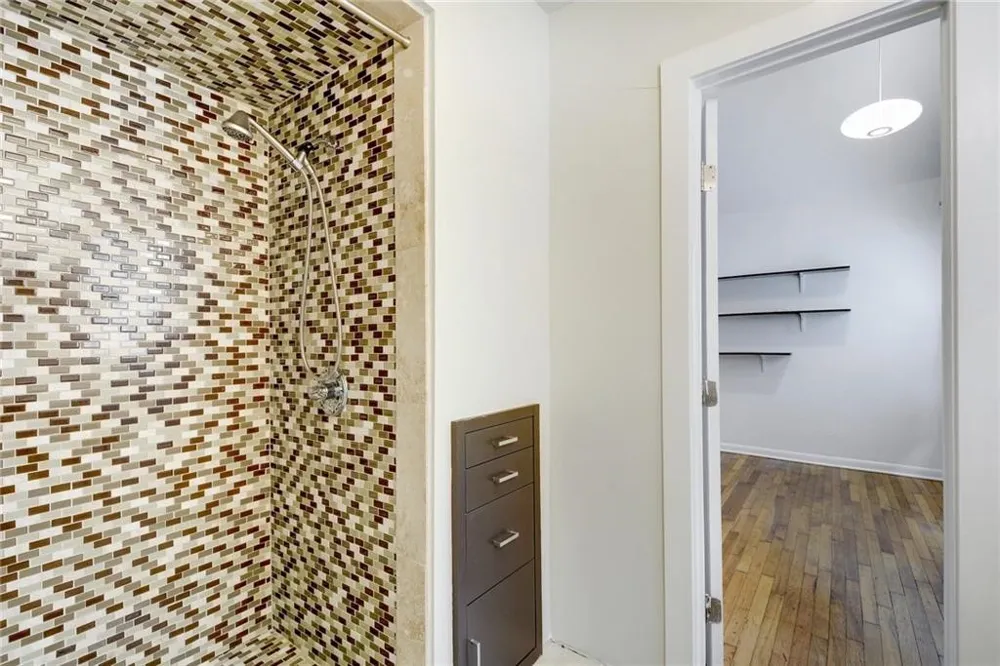 1110 W 22nd Street #13 Austin, TX 78705
