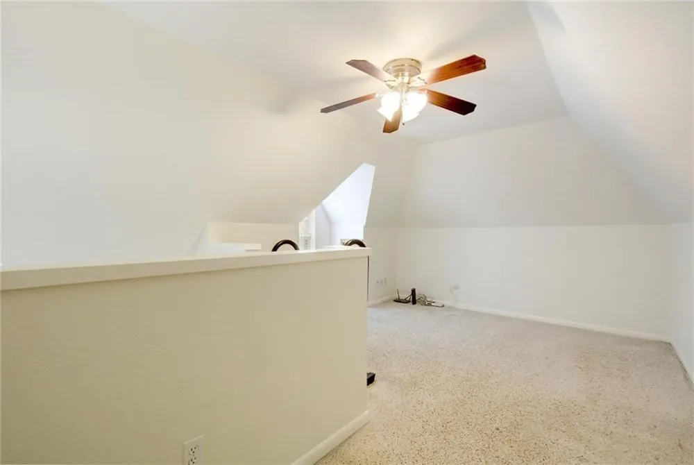 1110 W 22nd Street #13 Austin, TX 78705