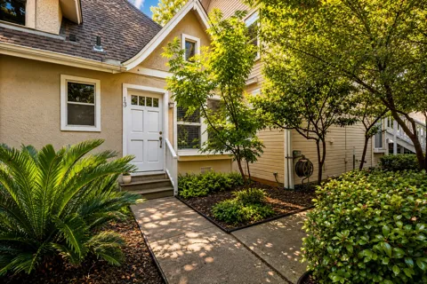 1110 W 22nd Street #13