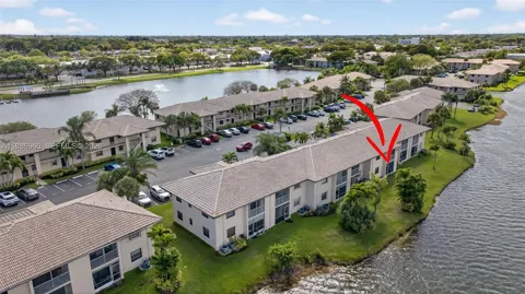 5520 Lakeside Dr #105