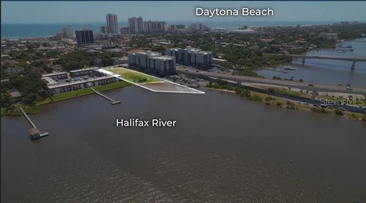 613 HALIFAX AVENUE Daytona Beach, FL 32118