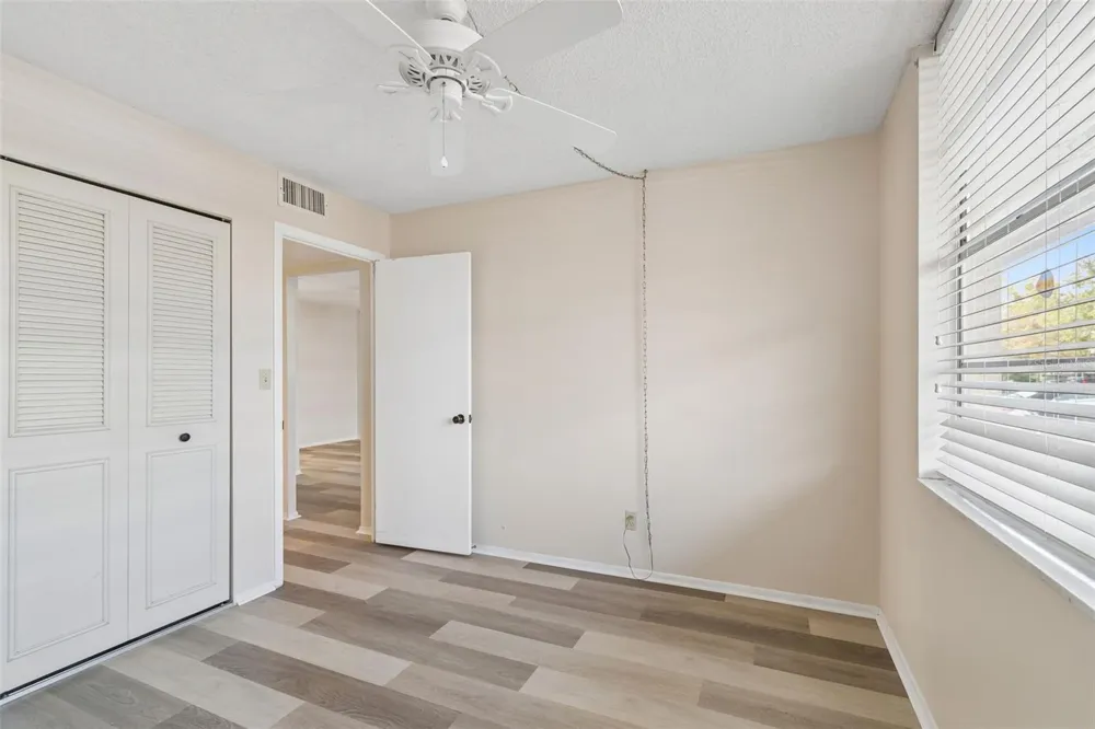 5095 BAY STREET NE #110 St Petersburg, FL 33703