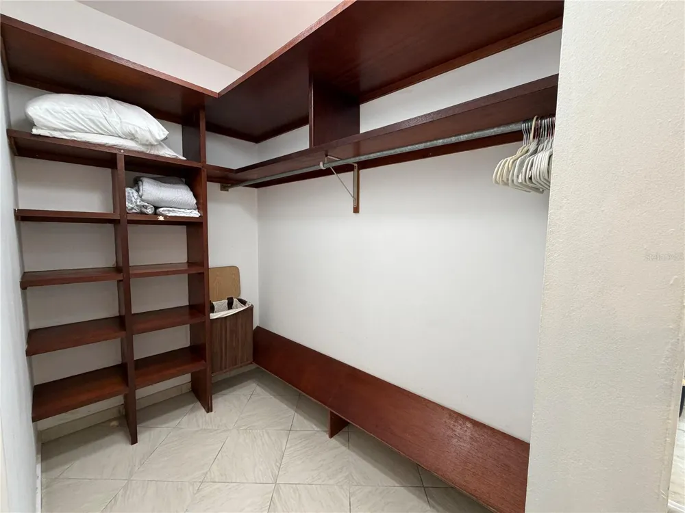 16 TRINITARIA Gurabo, PR 00778